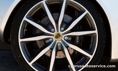 LOTUS EVORA IPS 2+2