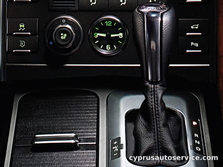 LAND ROVER RANGE ROVER VOGUE AUTOBIOGRAPHY