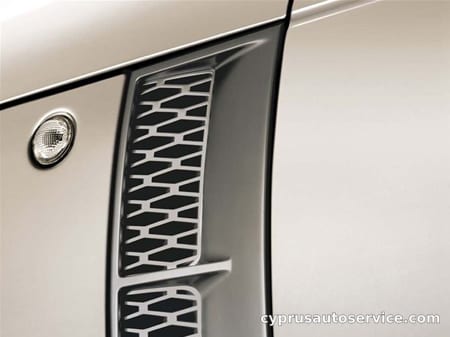 LAND ROVER RANGE ROVER VOGUE 4.4 V8
