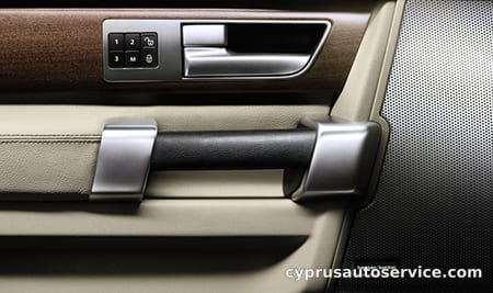 LAND ROVER DISCOVERY 4 SE