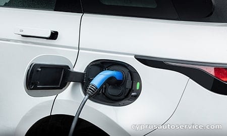 LAND ROVER RANGE ROVER EVOQUE R-DYNAMIC S D200