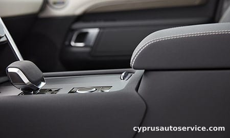 LAND ROVER DISCOVERY R-DYNAMIC HSE P360