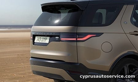 LAND ROVER DISCOVERY R-DYNAMIC HSE P360