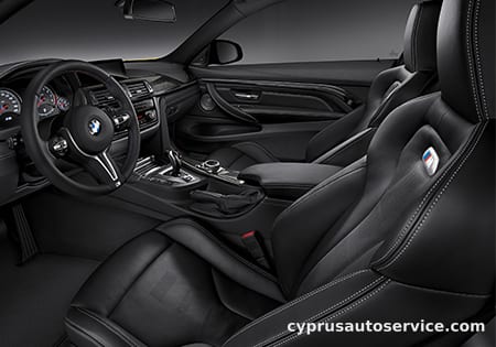 BMW M4 COUPE