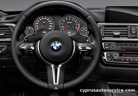 BMW M4 COUPE