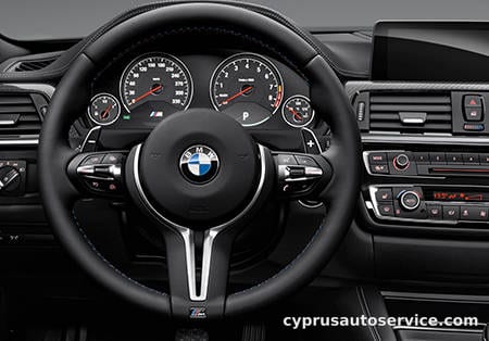BMW M4 COUPE