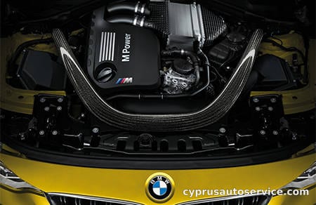 BMW M4 COUPE