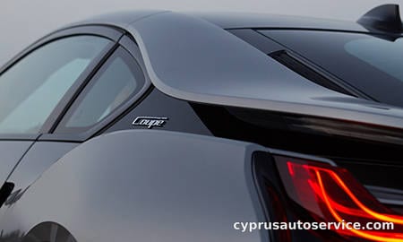 BMW i8 COUPE