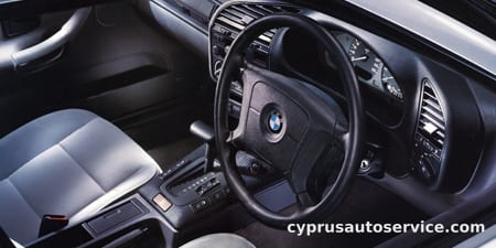 BMW 3 SERIES 320i