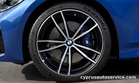 BMW 3 SERIES 330i M-SPORT