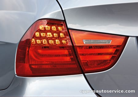 BMW 3 SERIES 325i