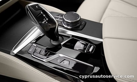 BMW 5 SERIES 523i LUXURY