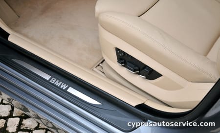 BMW 5 SERIES 523I