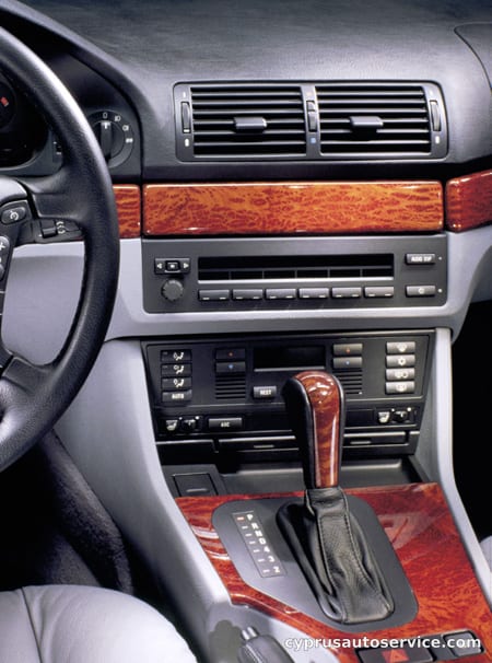 BMW 5 SERIES 525i M-SPORTS