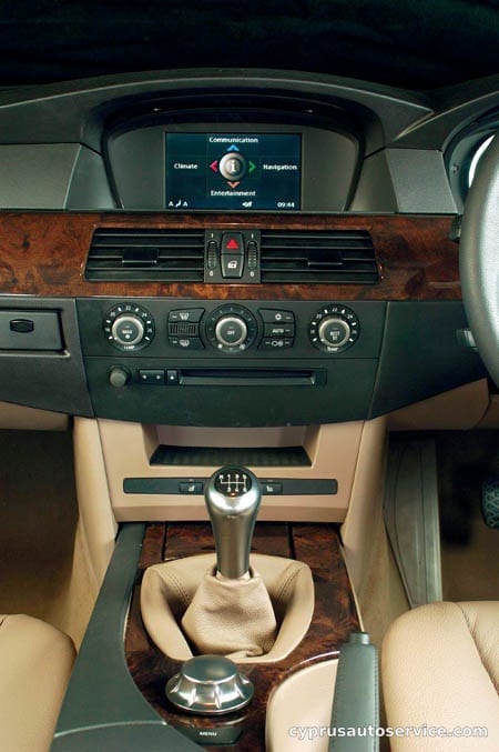 BMW 5 SERIES 550i TOURING