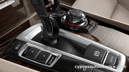 BMW 7 SERIES 750i