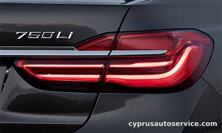 BMW 7 SERIES 750i
