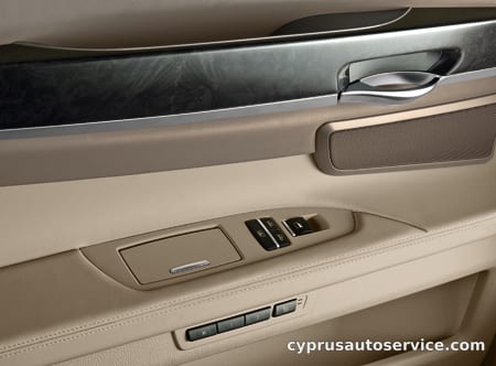 BMW 7 SERIES 740i
