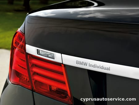 BMW 7 SERIES 740i