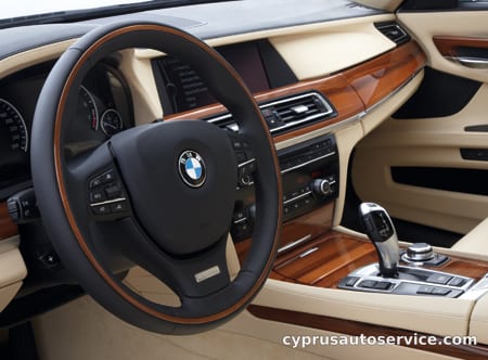 BMW 7 SERIES 740i