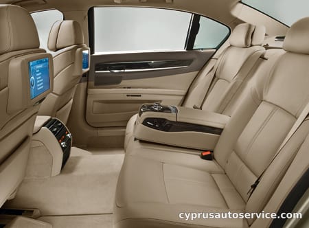 BMW 7 SERIES 740i