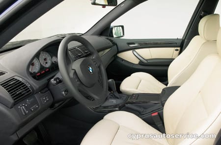 BMW X5 4.8IS