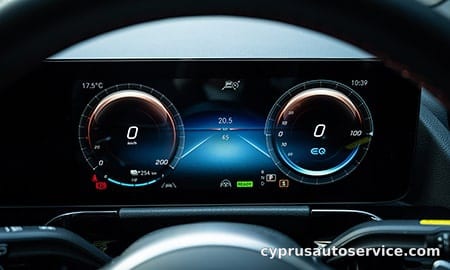 MERCEDES BENZ EQA 250