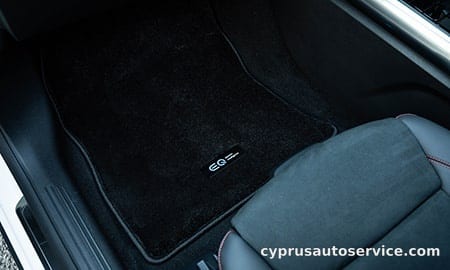MERCEDES BENZ EQA 250