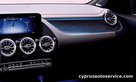 MERCEDES BENZ EQA 250+