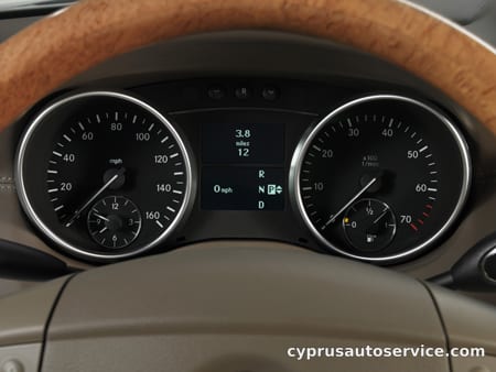 MERCEDES BENZ GLCLASS GL550 4MATIC