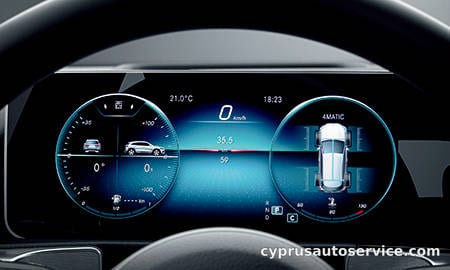 MERCEDES BENZ GLACLASS GLA200D 4MATIC