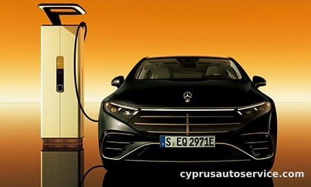 MERCEDES BENZ EQS 450+