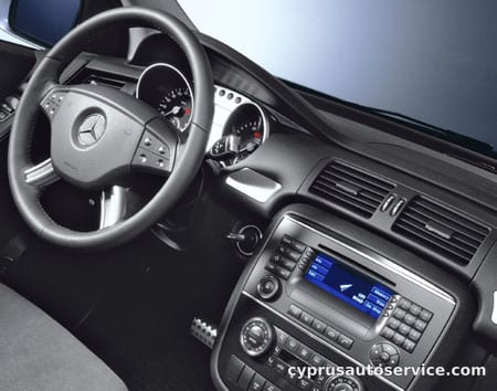 MERCEDES BENZ RCLASS R500 4MATIC