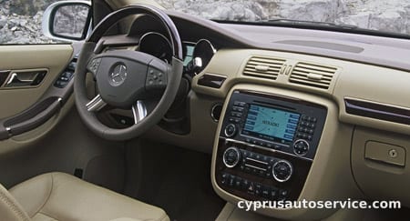 MERCEDES BENZ RCLASS R550 4MATIC