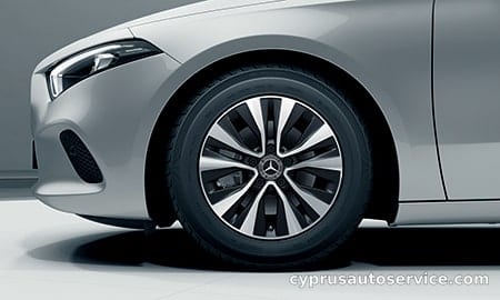 MERCEDES BENZ ACLASS A200D