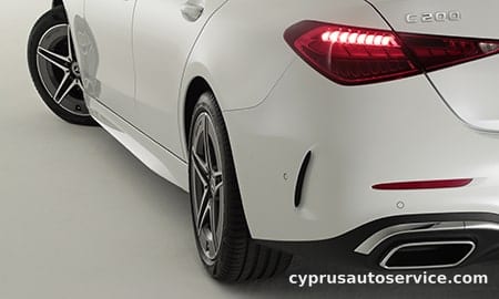 MERCEDES BENZ CCLASS C200 AVANTGARDE