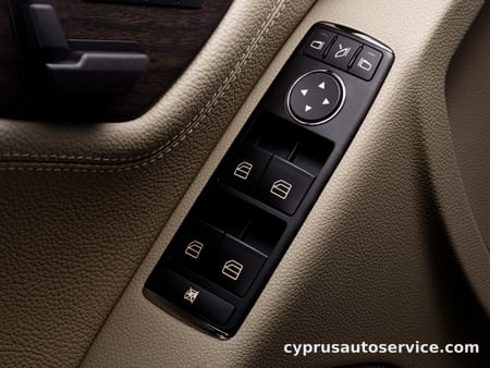 MERCEDES BENZ CCLASS C250 AVANTGARDE