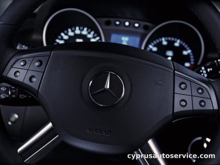 MERCEDES BENZ MCLASS ML500 4MATIC