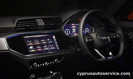 AUDI Q3 35 TFSI S LINE
