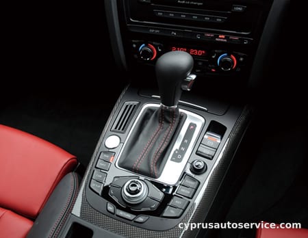 AUDI S4 AVANT BASE GRADE