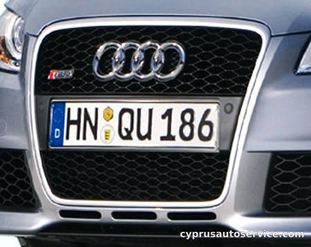 AUDI RS4 AVANT BASE GRADE