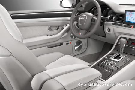 AUDI S8 BASE GRADE