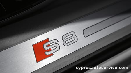 AUDI S8 BASE GRADE