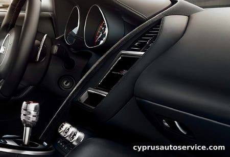 AUDI R8 4.2FSI QUATTRO