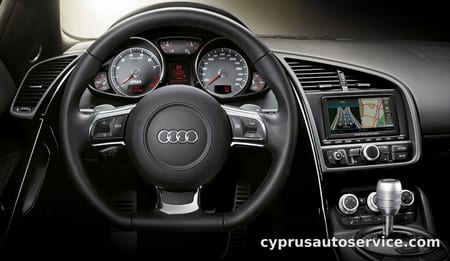AUDI R8 4.2FSI QUATTRO