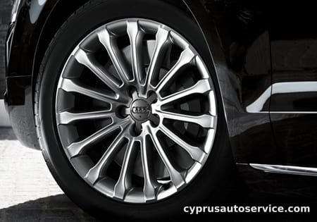 AUDI A8 L W12 QUATTRO