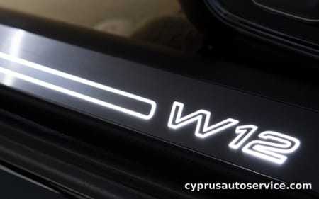 AUDI A8 L W12 QUATTRO