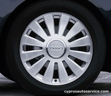 AUDI A8 L 6.0 QUATTRO