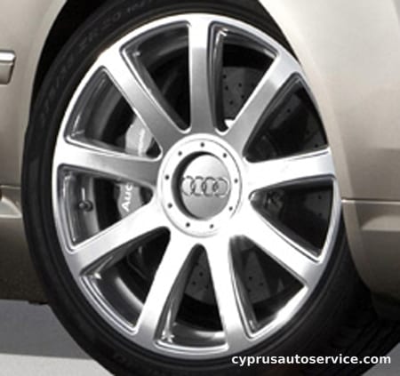 AUDI A8 L 6.0 QUATTRO