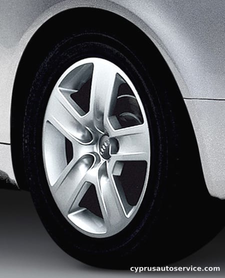 AUDI A4 2.0TFSI QUATTRO ATTRACTION